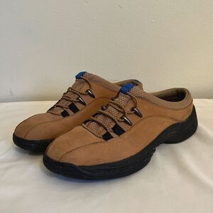 ROCKPORT Women’s Slip On Mule Leather Walking Shoe, Camel Brown- 8.5